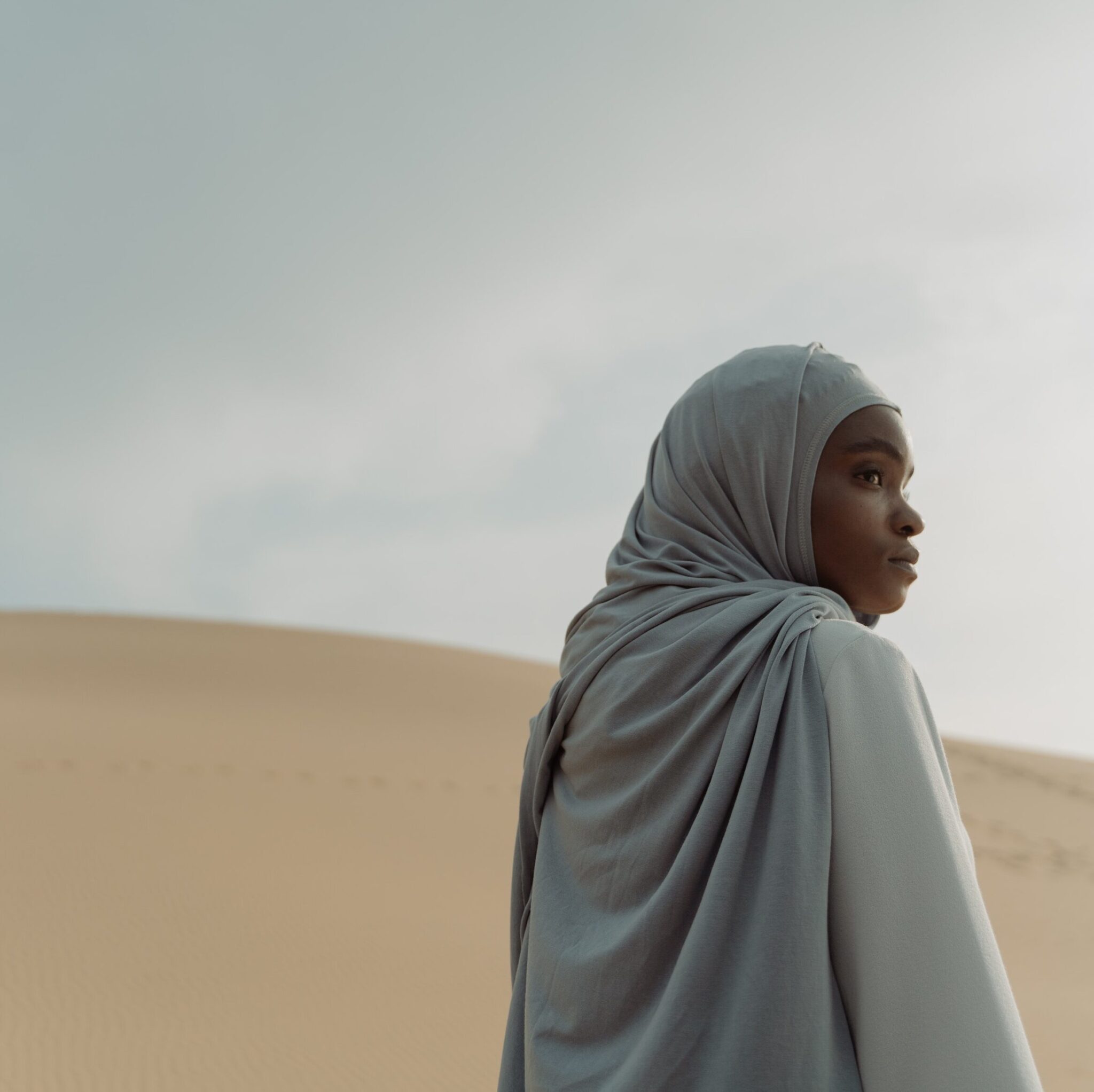 O Uso do Hijab e a Intolerância: Devo Deixar de Usá-lo?